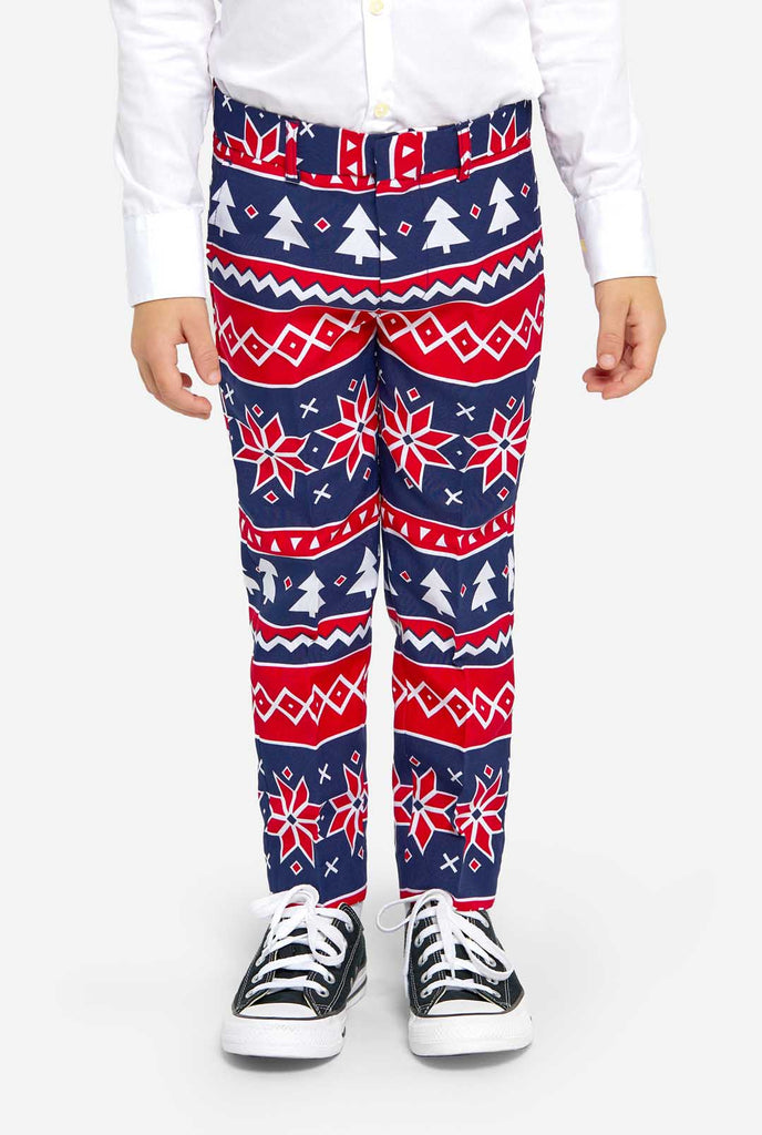 Kid wearing Christmas suit with Nordic print