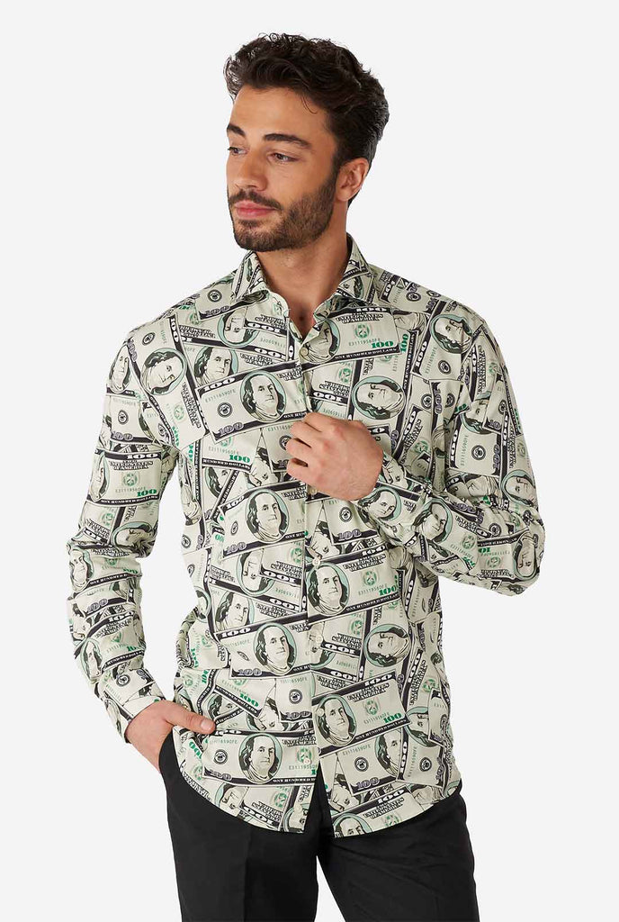 Man wearing shirt with dollar print