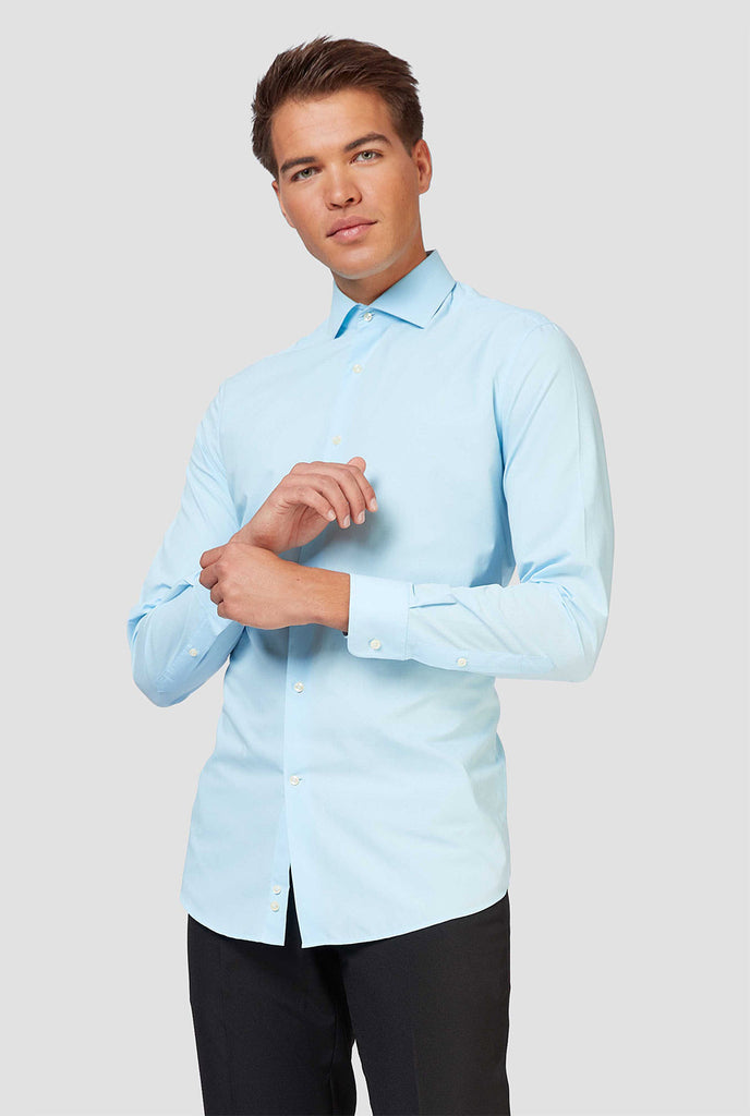 Man wearing light blue dress shirt