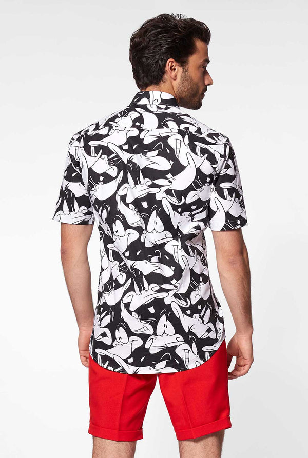 Man wearing summer shirt with Daffy Duck Looney Tunes print