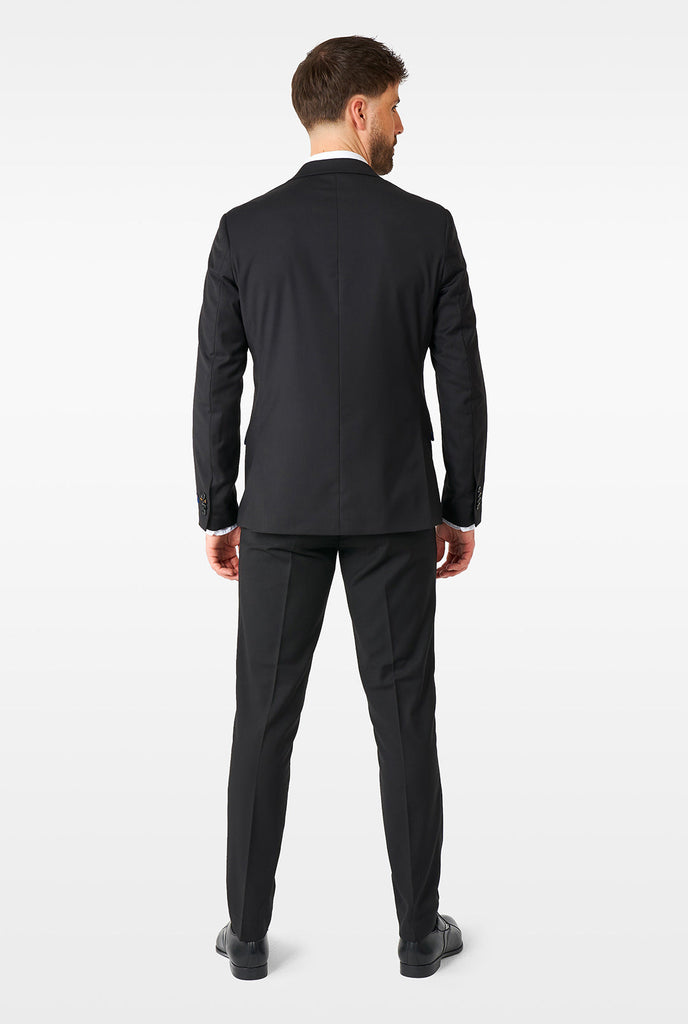 Man wearing casual black business suit