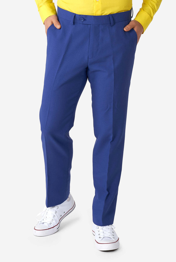 Man wearing Memphis Group retro style men's suit