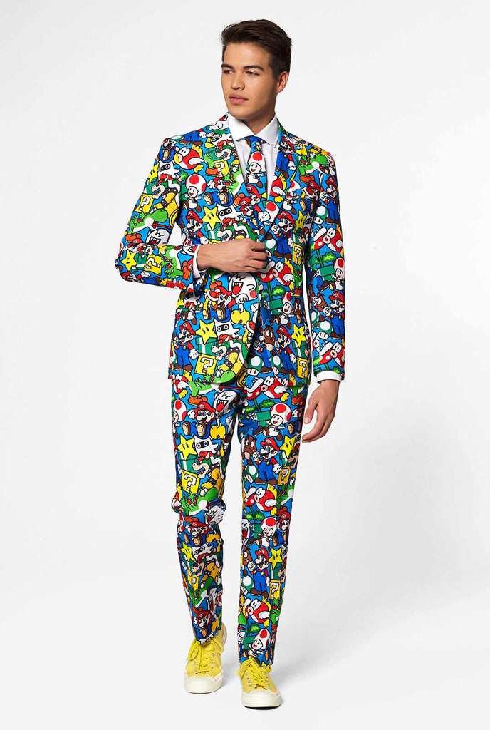 Funny Carnaval gaming men's suit Super Mario worn by man
