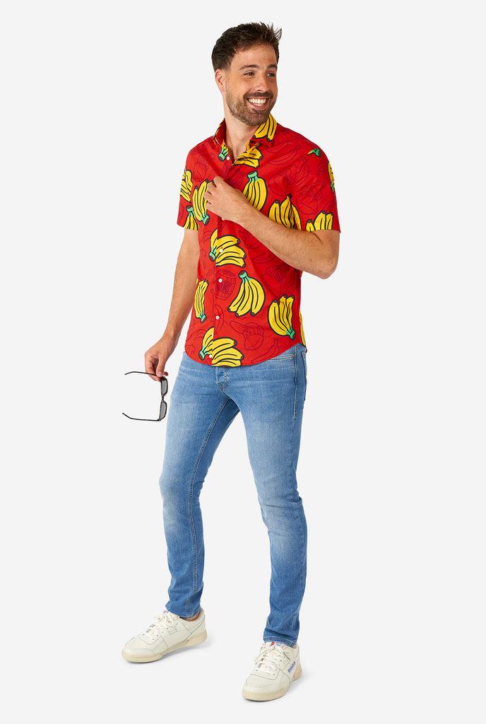Man wearing red summer shirt with Donkey Kong Nintendo print