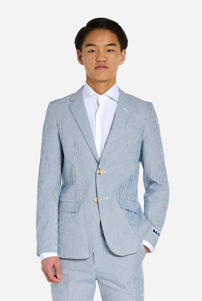 Teen wearing Seersucker suit.