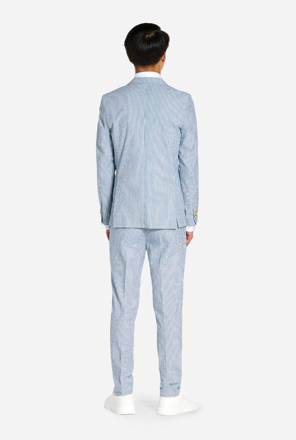 Teen wearing Seersucker suit.