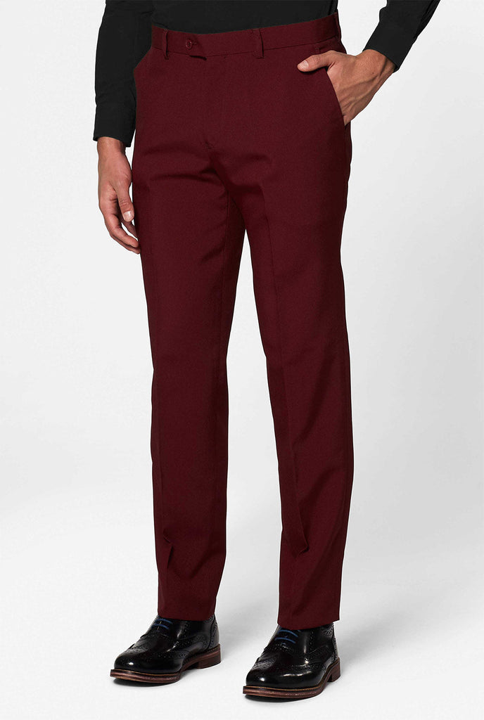 Bordeaux red solid color men's suit Blazing Burgundy worn by men zoomed in